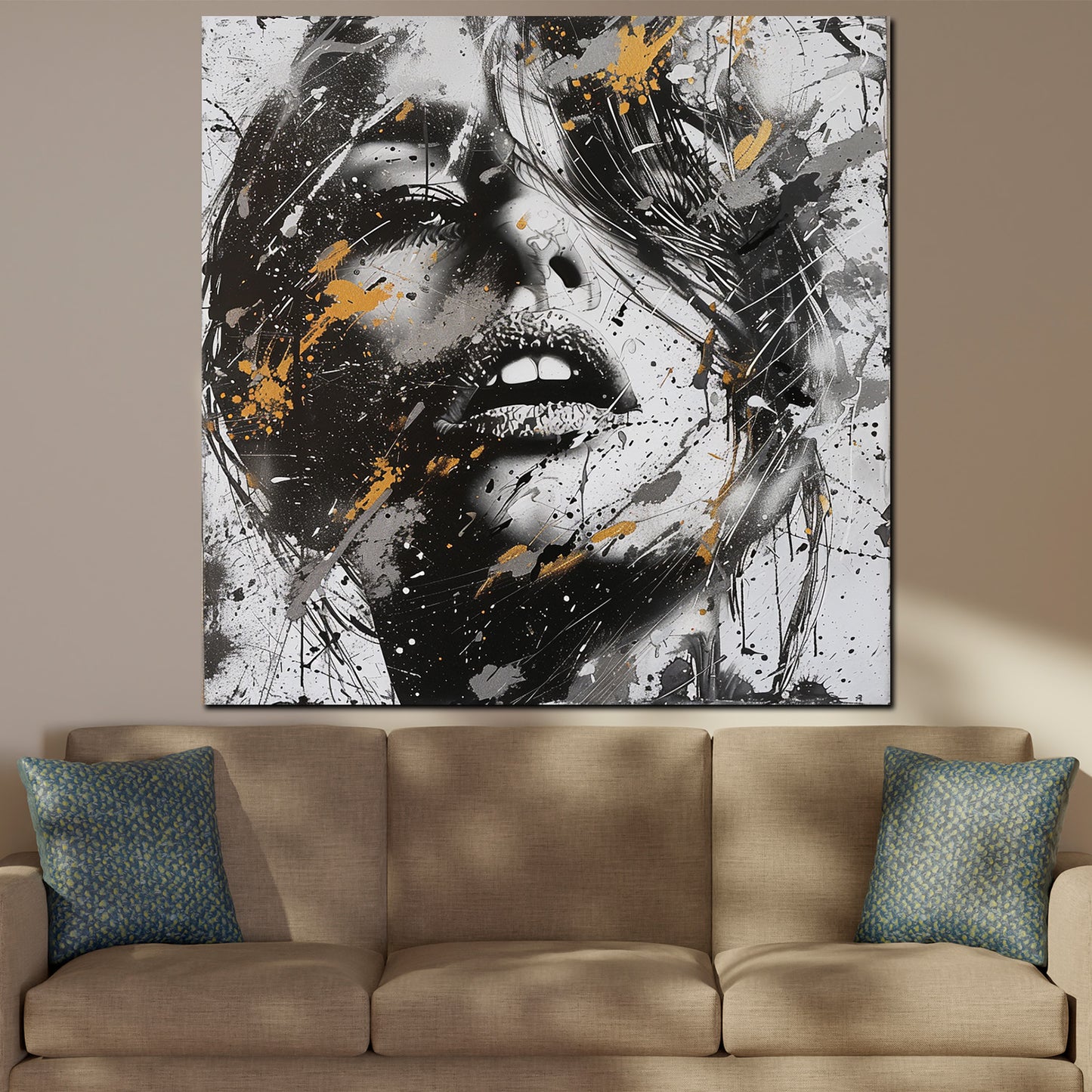 Wandbild weibliches Gesicht mit goldenen Akzenten