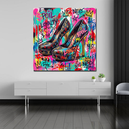High Heels Spoil Me Pop Art Wandbild im Wohnzimmer