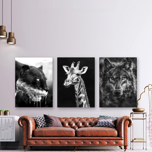 3er-Set Wildtiere in Schwarz-Weiß nebeneinander im Wohnzimmer