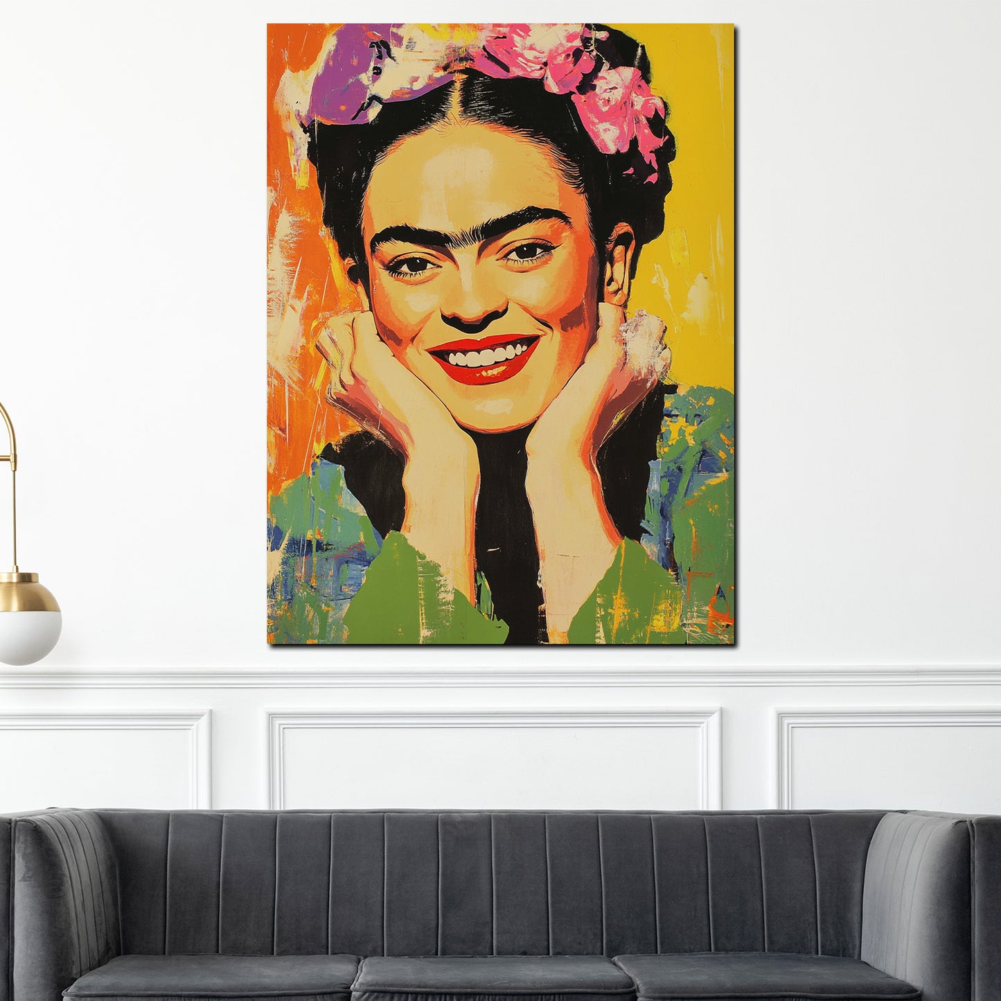 Wandbild strahlende Frida mit Blumen und gelbem Hintergrund