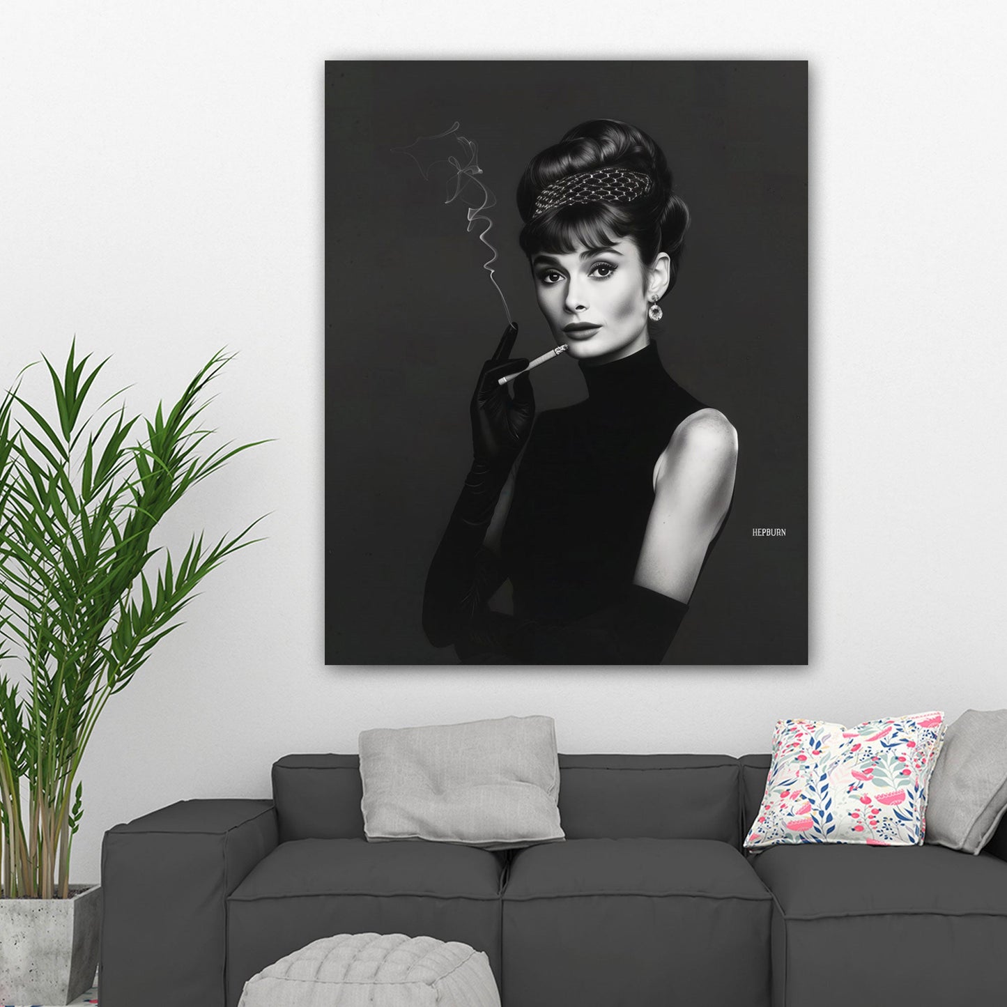 Audrey mit Zigarette schwarz-weiß elegant Wandbild