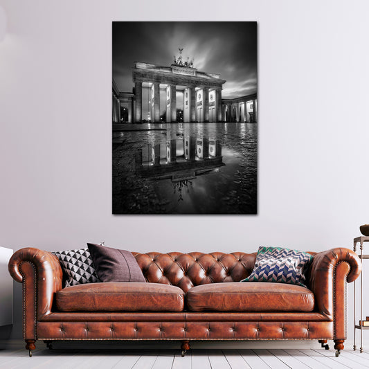 Brandenburger Tor Berlin Spiegelung Nachtaufnahme Wandbild