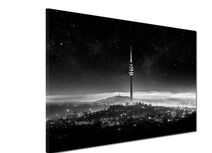 Fernsehturm Stuttgart Nachtpanorama Sterne schwarz weiß Wandbild