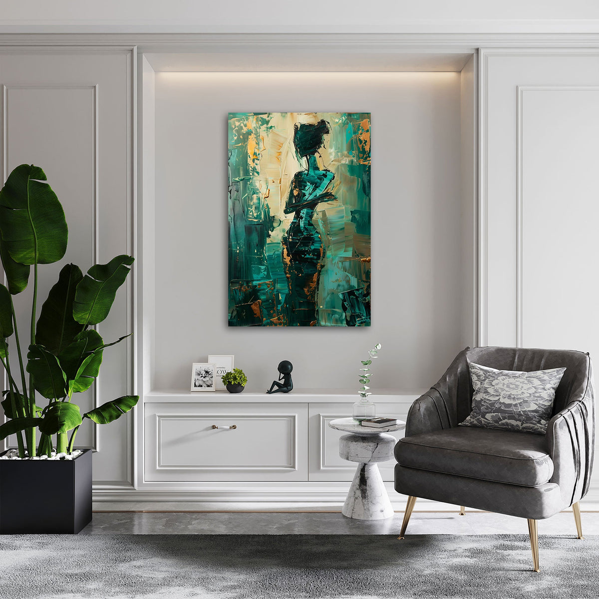 Abstraktes Wandbild im Hochformat an einer Wohnraumwand