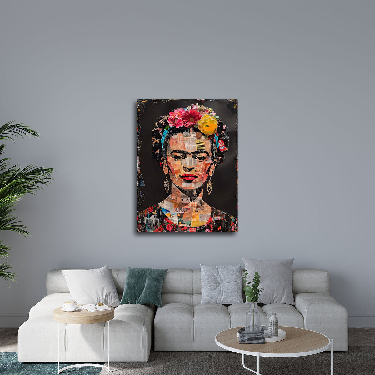 Pop Art Collage Wandbild über einem Sofa im Wohnraum