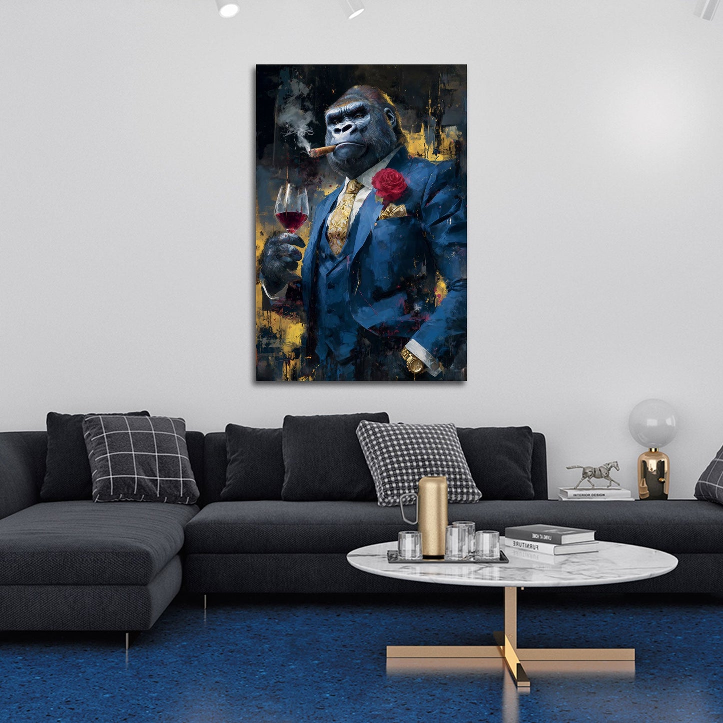 Gorilla im blauen Anzug mit Wein und Zigarre Luxus Wandbild