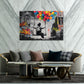 Kind auf Schaukel Ballons Street Art Stadt Graffiti Wandbild