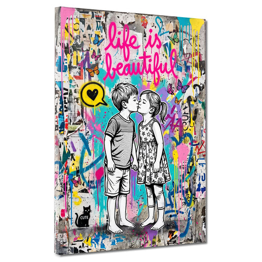 Kinder Kuss Life is Beautiful Street Art Graffiti Wandbild