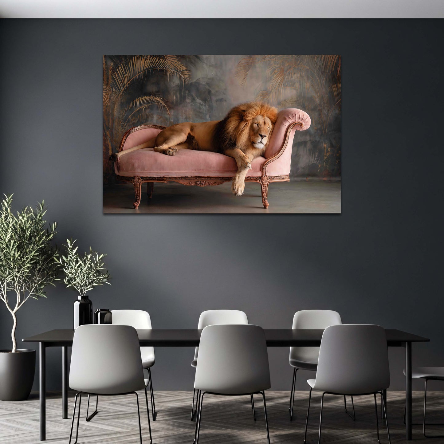 Löwe auf Rosa Samt Sofa Schlafend Eleganz Wandbild