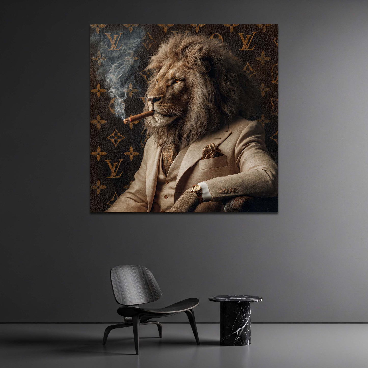 Loewe im Luxusanzug mit Zigarre und Uhr Portraet Wandbild