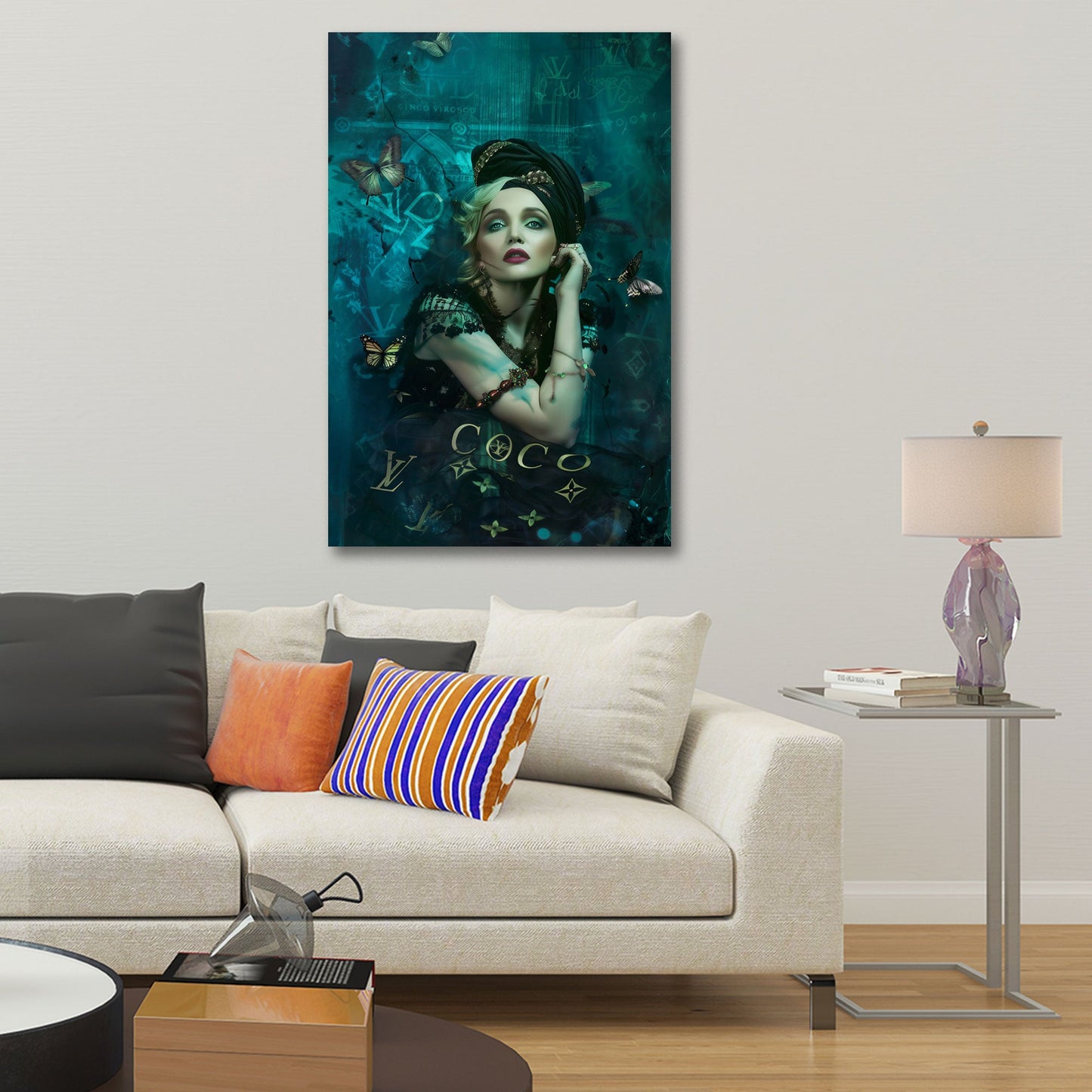 Madonna Fashion Porträt mit Kopfschmuck und Schmetterlingen Wandbild