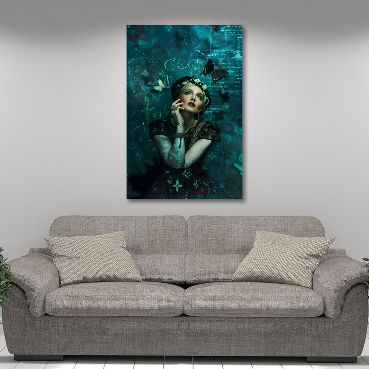 Madonna Portraet mit Schmetterlingen als Acrylglasbild