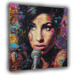Pop Art Amy Nahaufnahme mit Mikrofon Wandbild