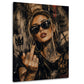 Rebellische Frau mit Sonnenbrille und Tattoos Wandbild