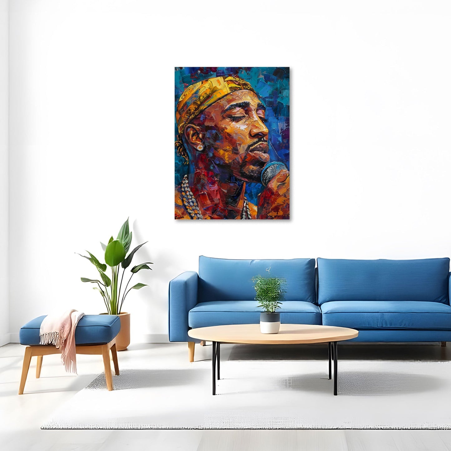 Singender Tupac mit Mikrofon Pop Art Wandbild im Raum