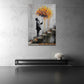 Street Art Junge Regenschirm Herbstfarben Wandbild