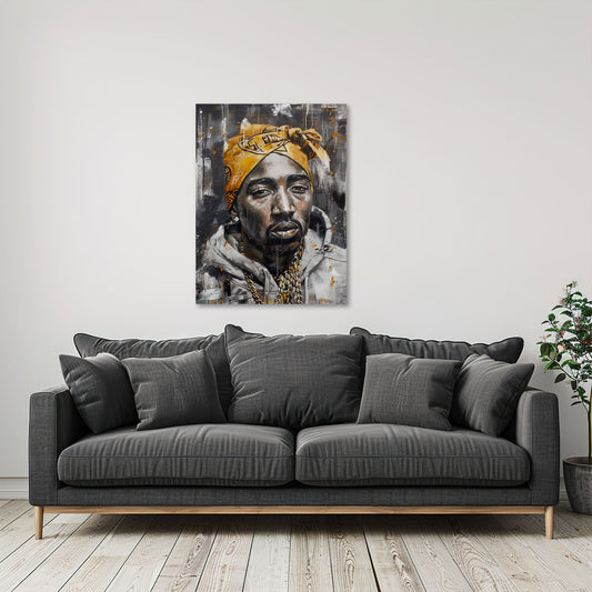 Tupac mit goldenem Bandana Wandbild im Raum